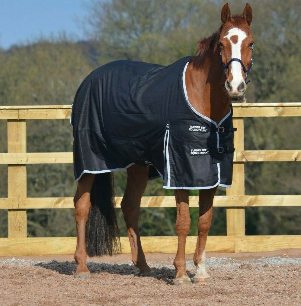 Lightweight 600d and 1200d Denier Turnout Rug 100g Fill Black